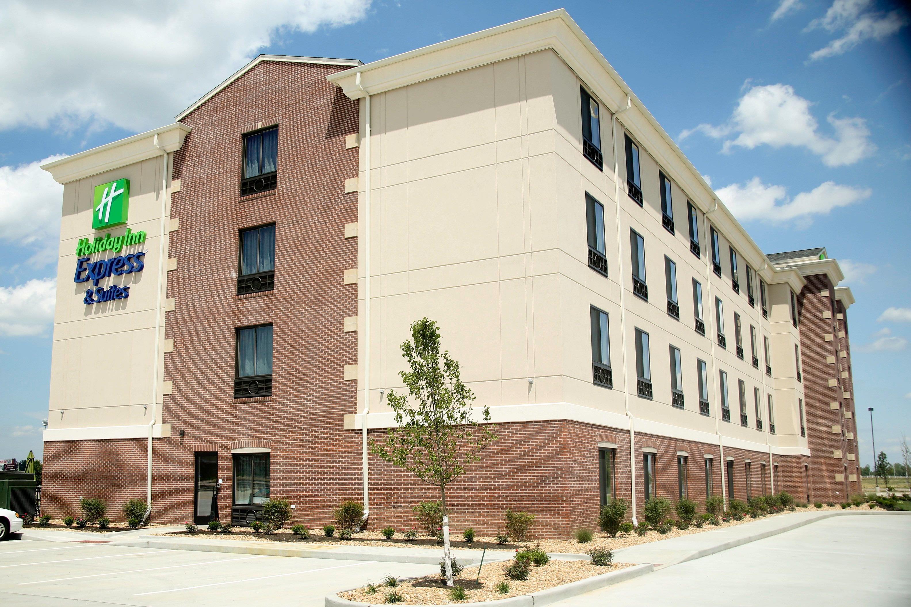 Holiday Inn Express & Suites Marion Northeast By Ihg Dış mekan fotoğraf