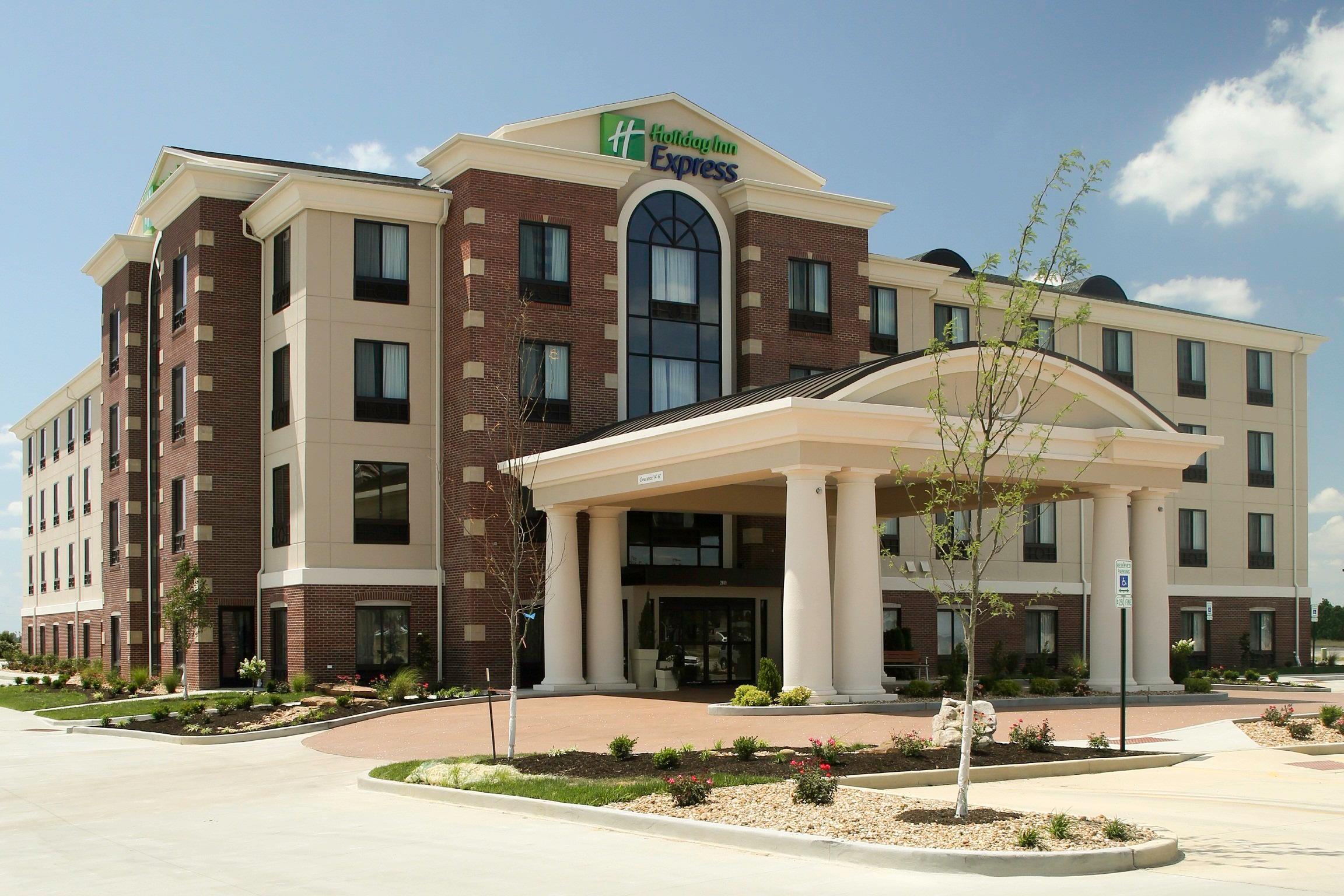 Holiday Inn Express & Suites Marion Northeast By Ihg Dış mekan fotoğraf