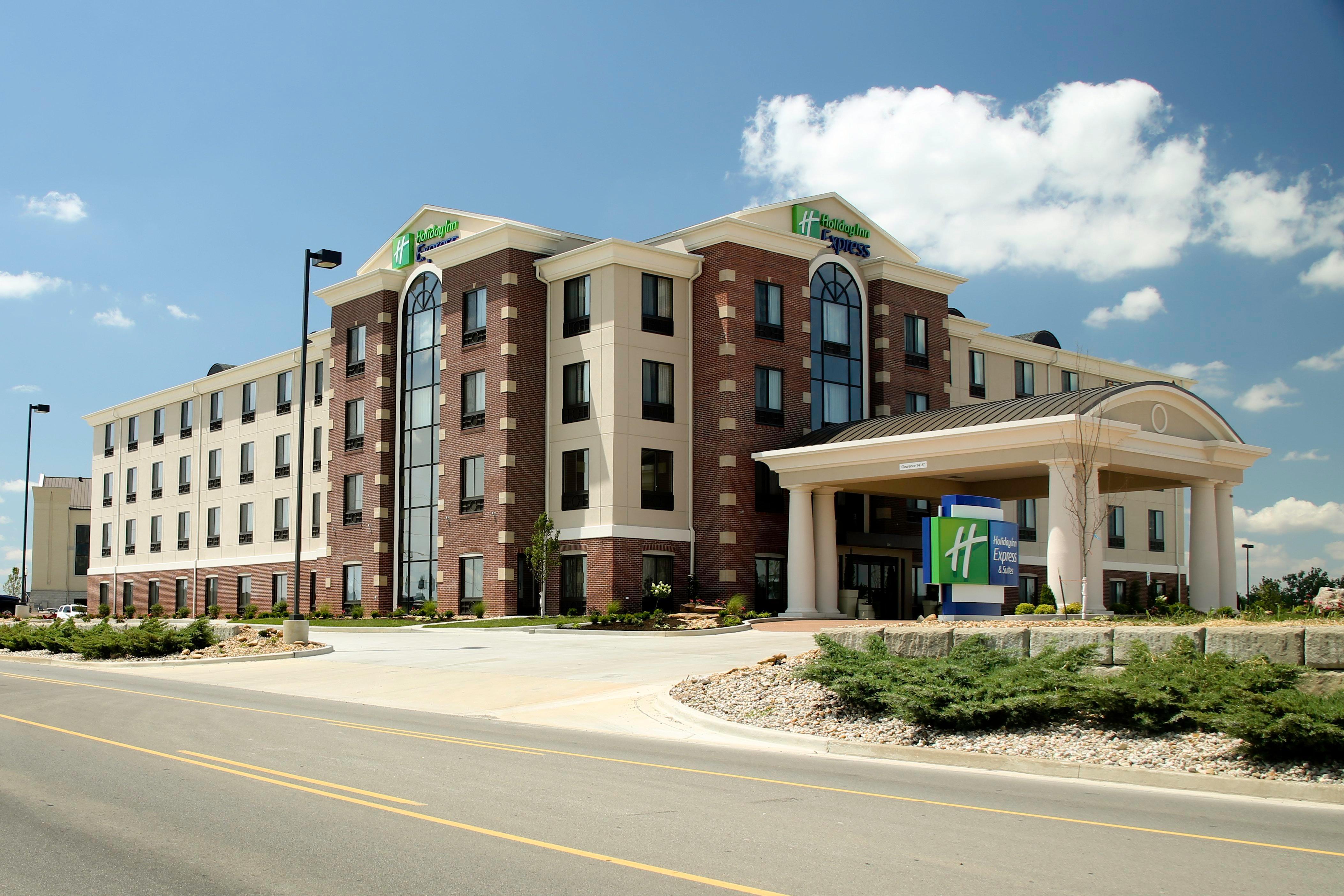Holiday Inn Express & Suites Marion Northeast By Ihg Dış mekan fotoğraf