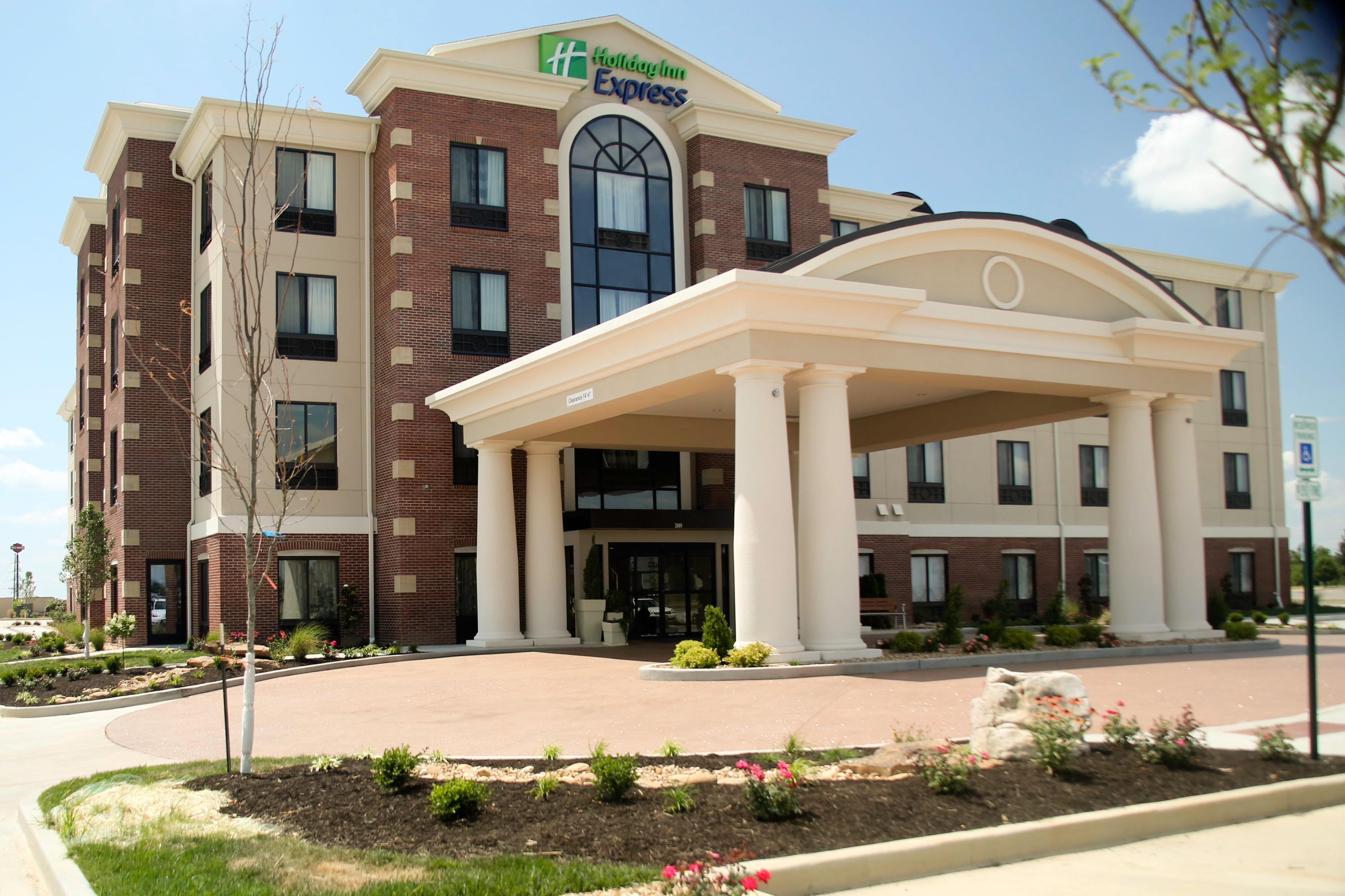 Holiday Inn Express & Suites Marion Northeast By Ihg Dış mekan fotoğraf